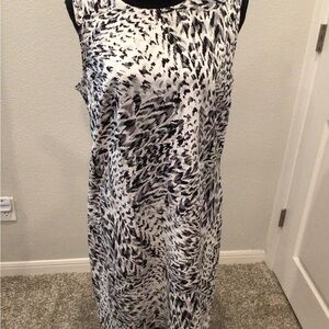 Worthington Black and White Feather Print Midi Dress Size L